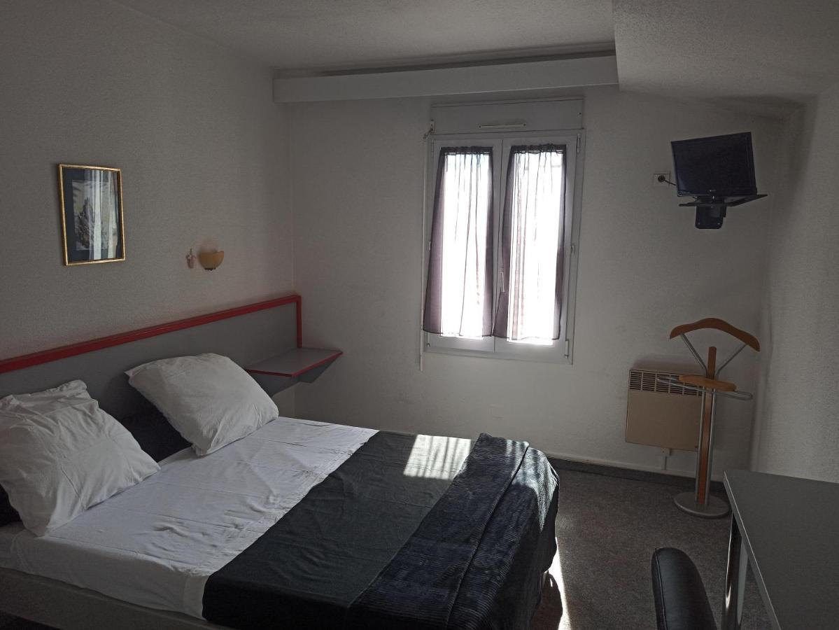 La Pierre Blanche Hotell Luzenac Exteriör bild