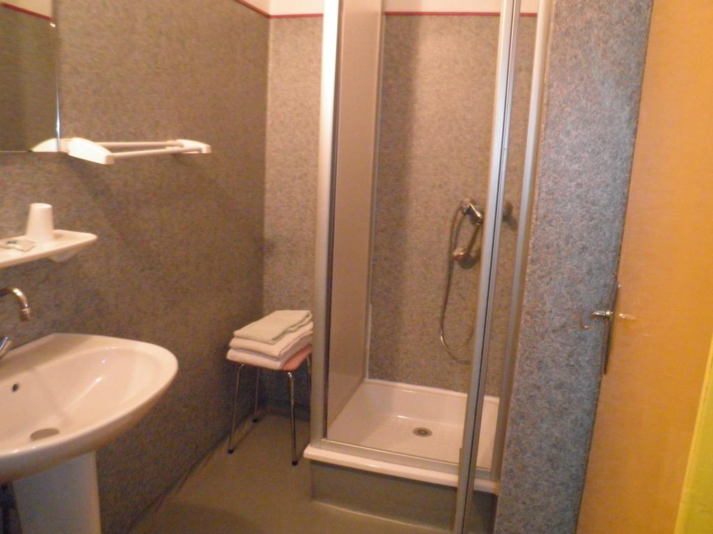 La Pierre Blanche Hotell Luzenac Rum bild